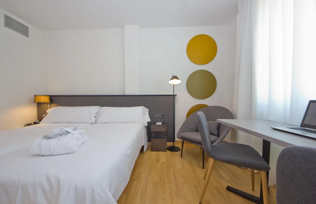 Aparthotel Atenea Valles-1